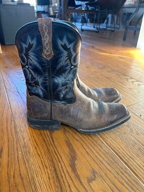 ARIAT Kids Classic Brown Western Cowboy Boots with Black Shaft